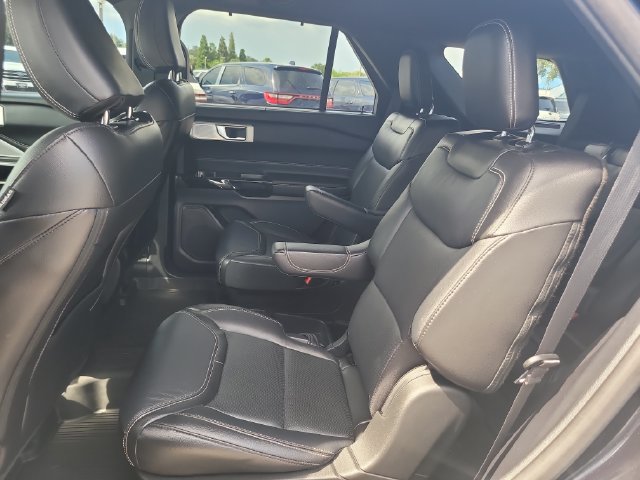 Used 2021 Ford Explorer ST w/ Equipment Group 401A AWD/4WD image 14