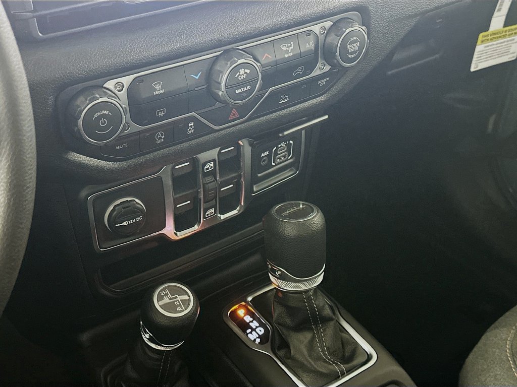New 2026 Jeep Gladiator Sport AWD/4WD image 15