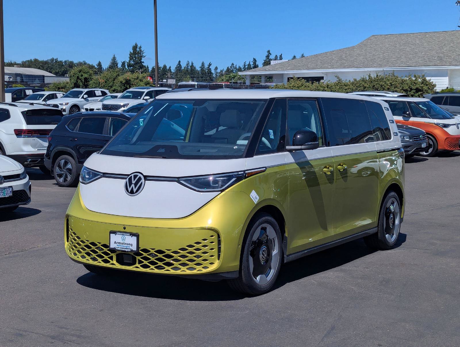 New 2025 Volkswagen ID. Buzz Pro S Plus AWD/4WD image 9
