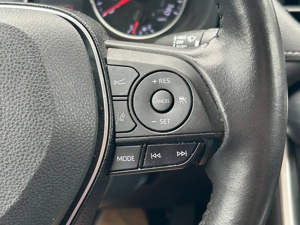 Used 2019 Toyota RAV4 XLE w/ Convenience Package AWD/4WD image 37