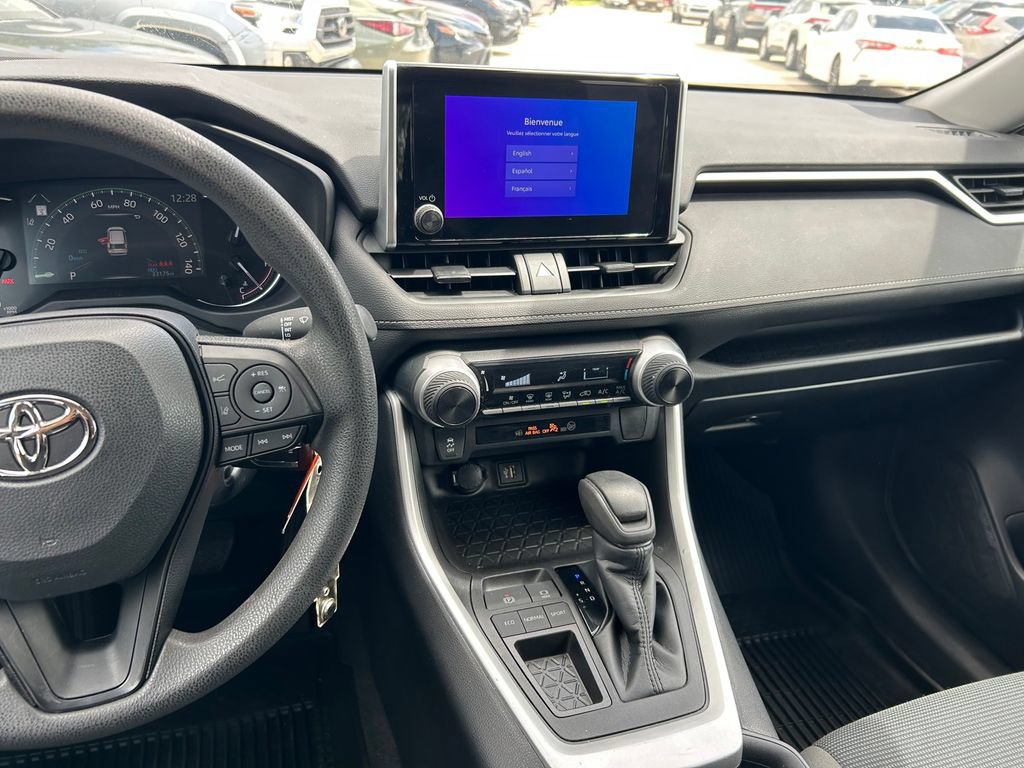 Used 2023 Toyota RAV4 LE FWD image 17