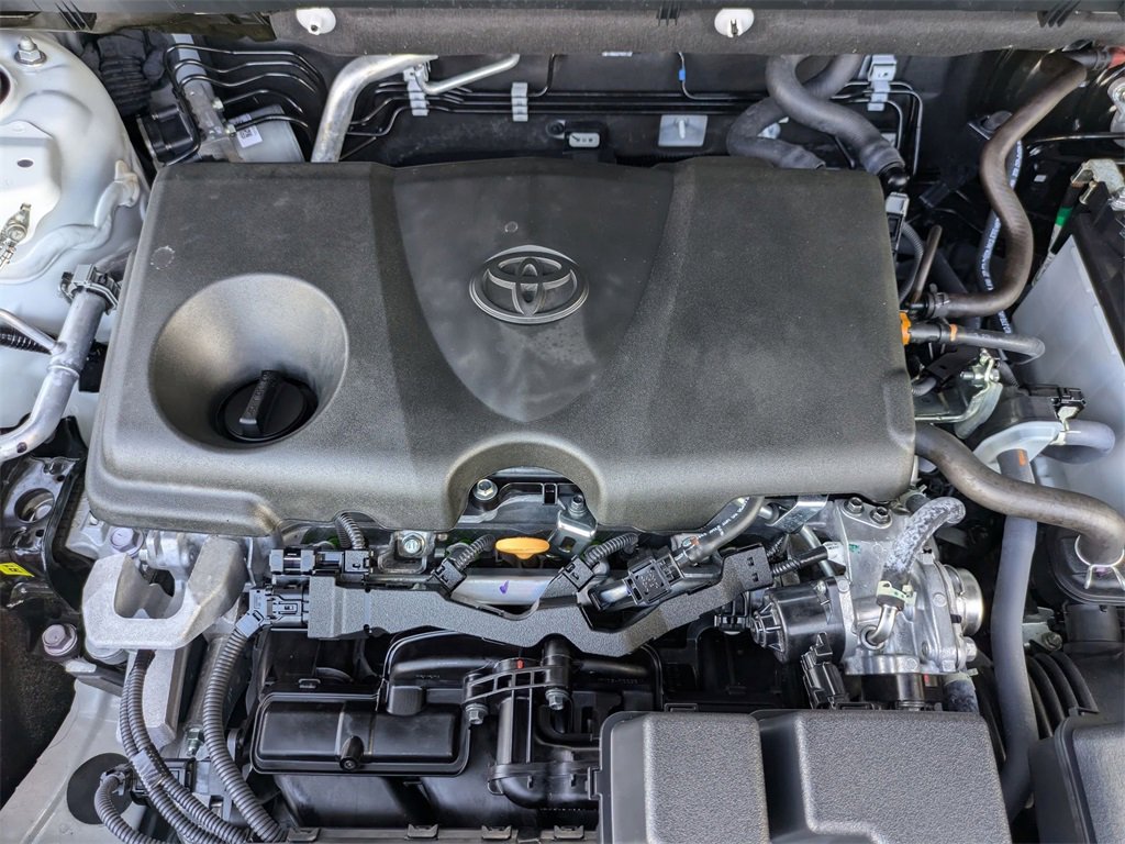 Used 2025 Toyota RAV4 LE image 35