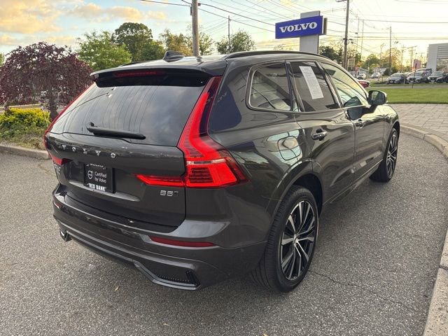 Used 2025 Volvo XC60 B5 Plus AWD/4WD image 5