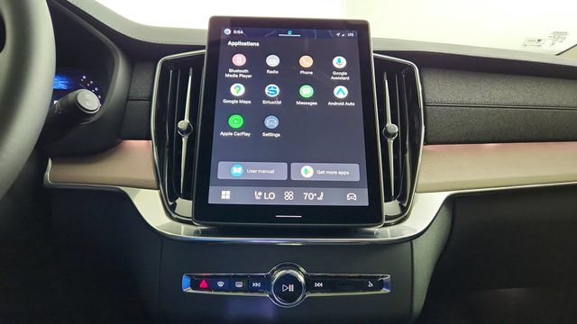 New 2026 Volvo XC90 B6 Plus w/ Protection Package Premier AWD/4WD image 21