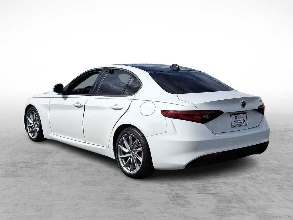 Used 2022 Alfa Romeo Giulia Sprint image 3
