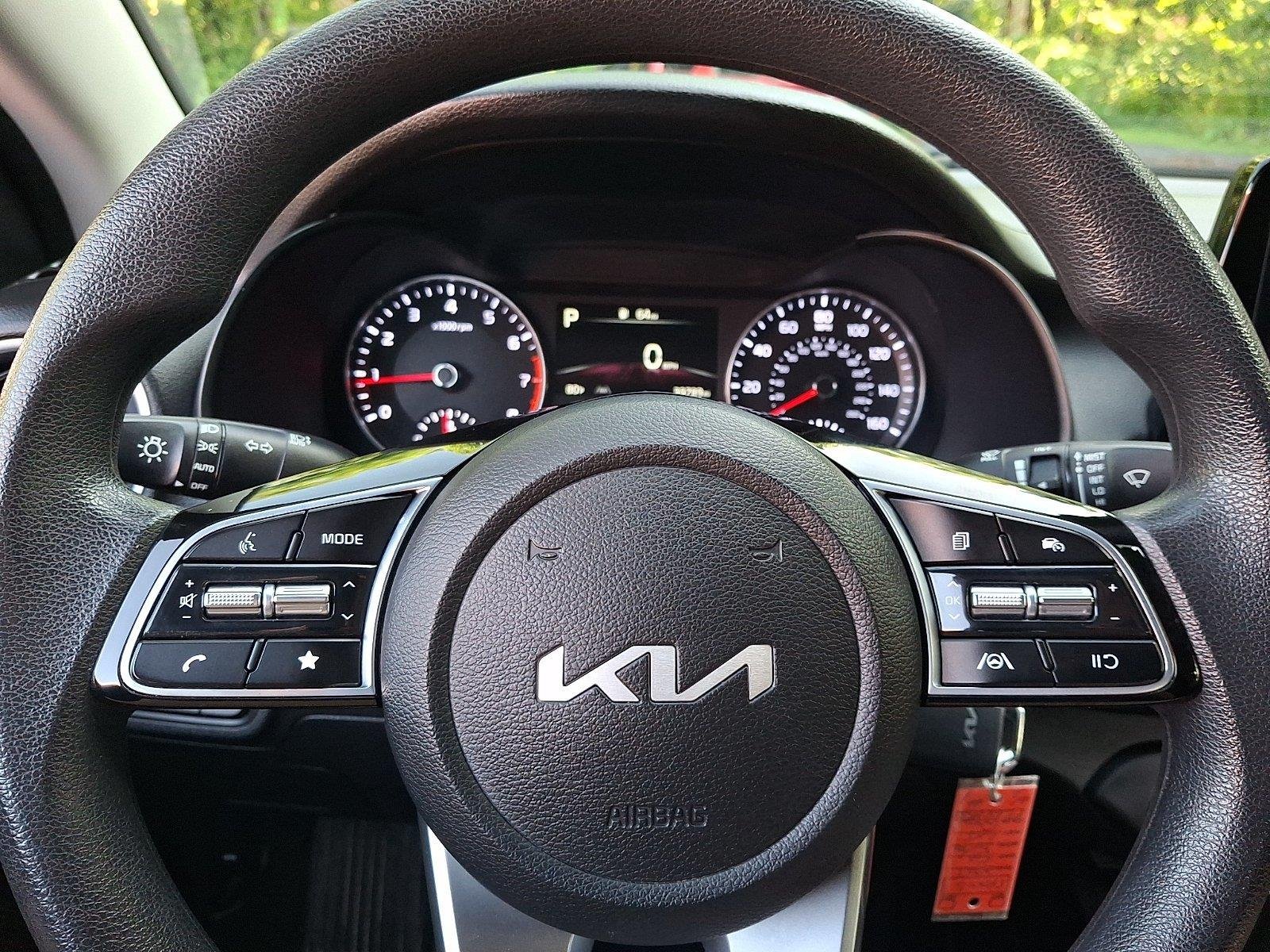Used 2023 Kia Forte LXS w/ LXS Technology Package FWD image 20
