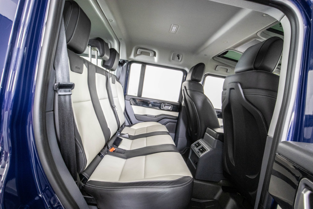 Used 2024 INEOS Grenadier Station Wagon AWD/4WD image 13