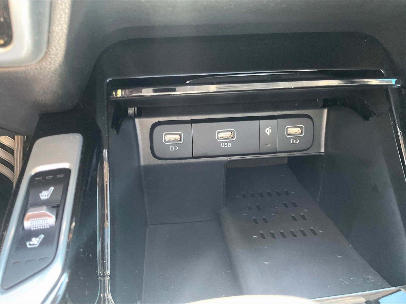 Used 2023 Kia Sorento SX Prestige AWD/4WD image 17