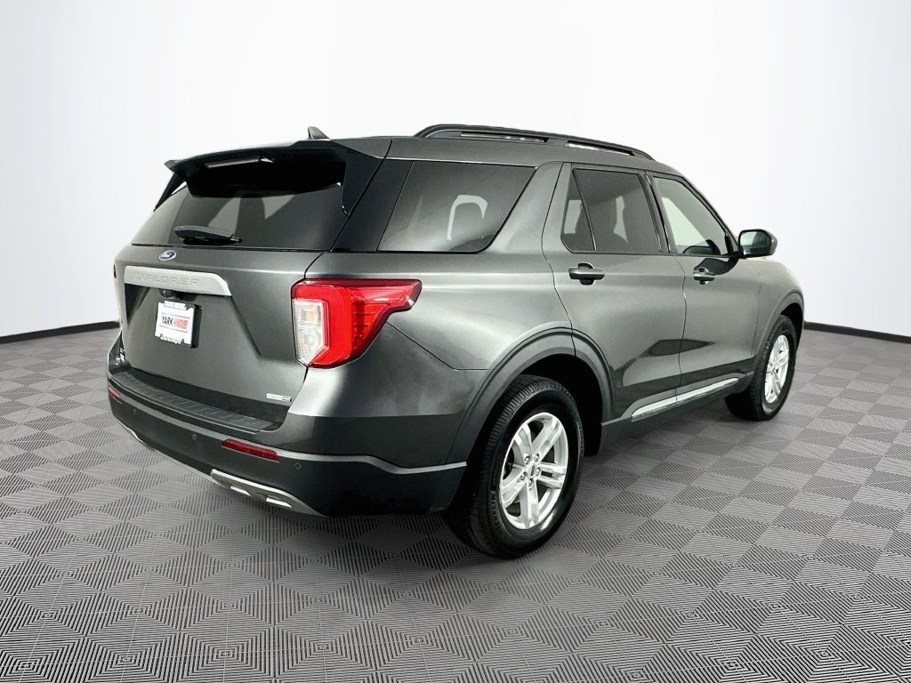 Used 2020 Ford Explorer XLT w/ Equipment Group 202A AWD/4WD image 10
