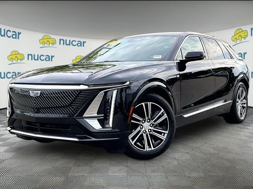 Used 2024 Cadillac Lyriq Luxury AWD/4WD image 3