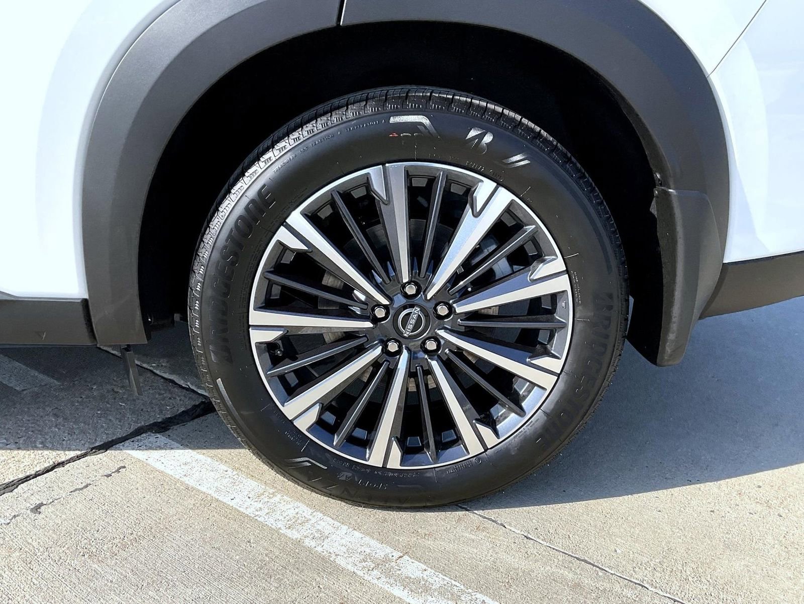 New 2026 Nissan Pathfinder Platinum AWD/4WD image 24