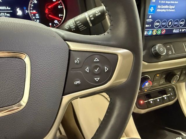 Used 2021 GMC Acadia Denali w/ Denali Technology Package AWD/4WD image 19
