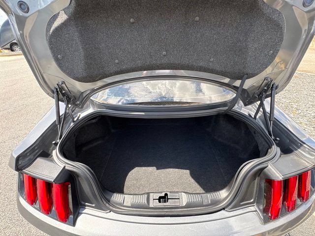 Used 2022 Ford Mustang GT Premium w/ Black Accent Package RWD image 26