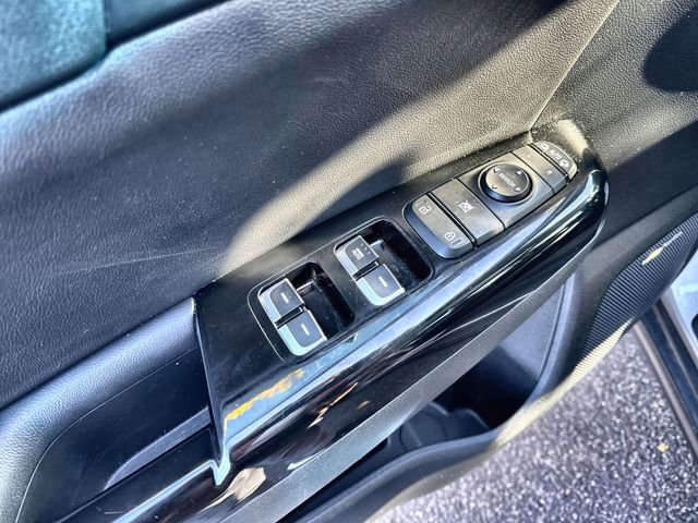 Used 2021 Kia Sportage EX w/ EX Technology Package image 22