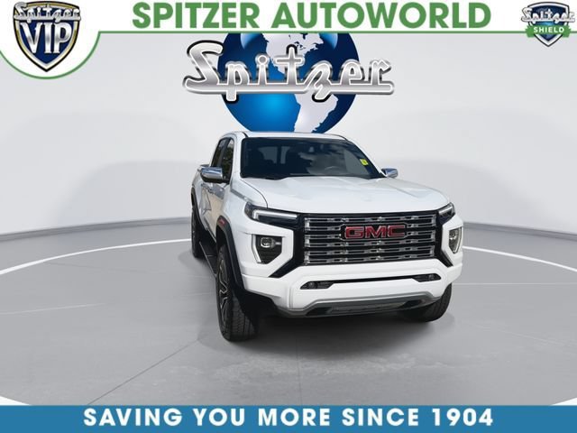 Used 2024 GMC Canyon Denali AWD/4WD image 3