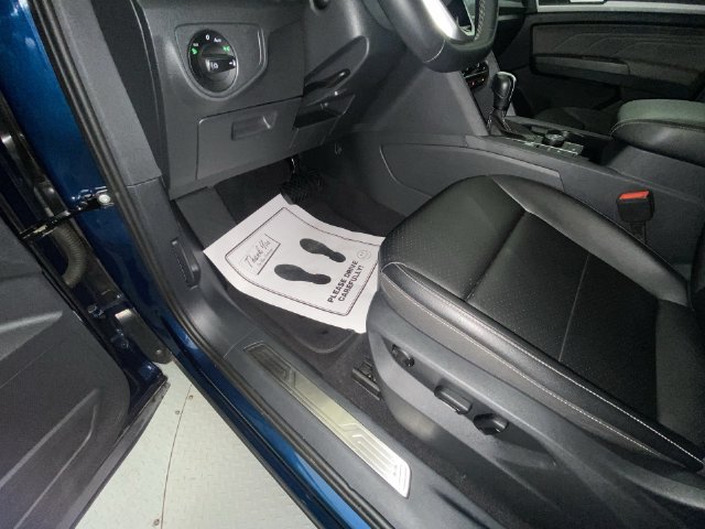 Used 2023 Volkswagen Atlas SE w/ Panoramic Sunroof Package AWD/4WD image 12