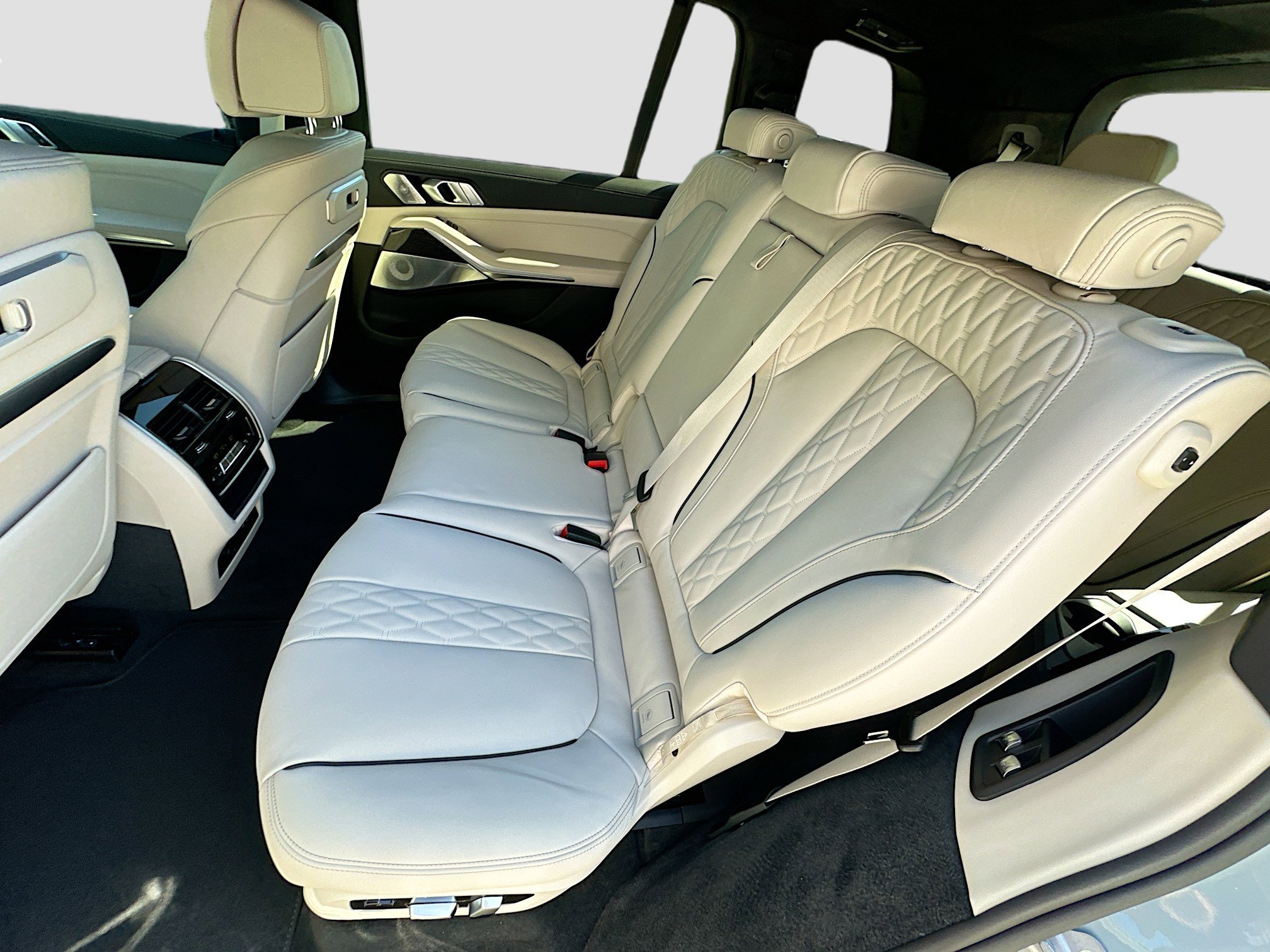 New 2026 BMW X7 M60i image 20