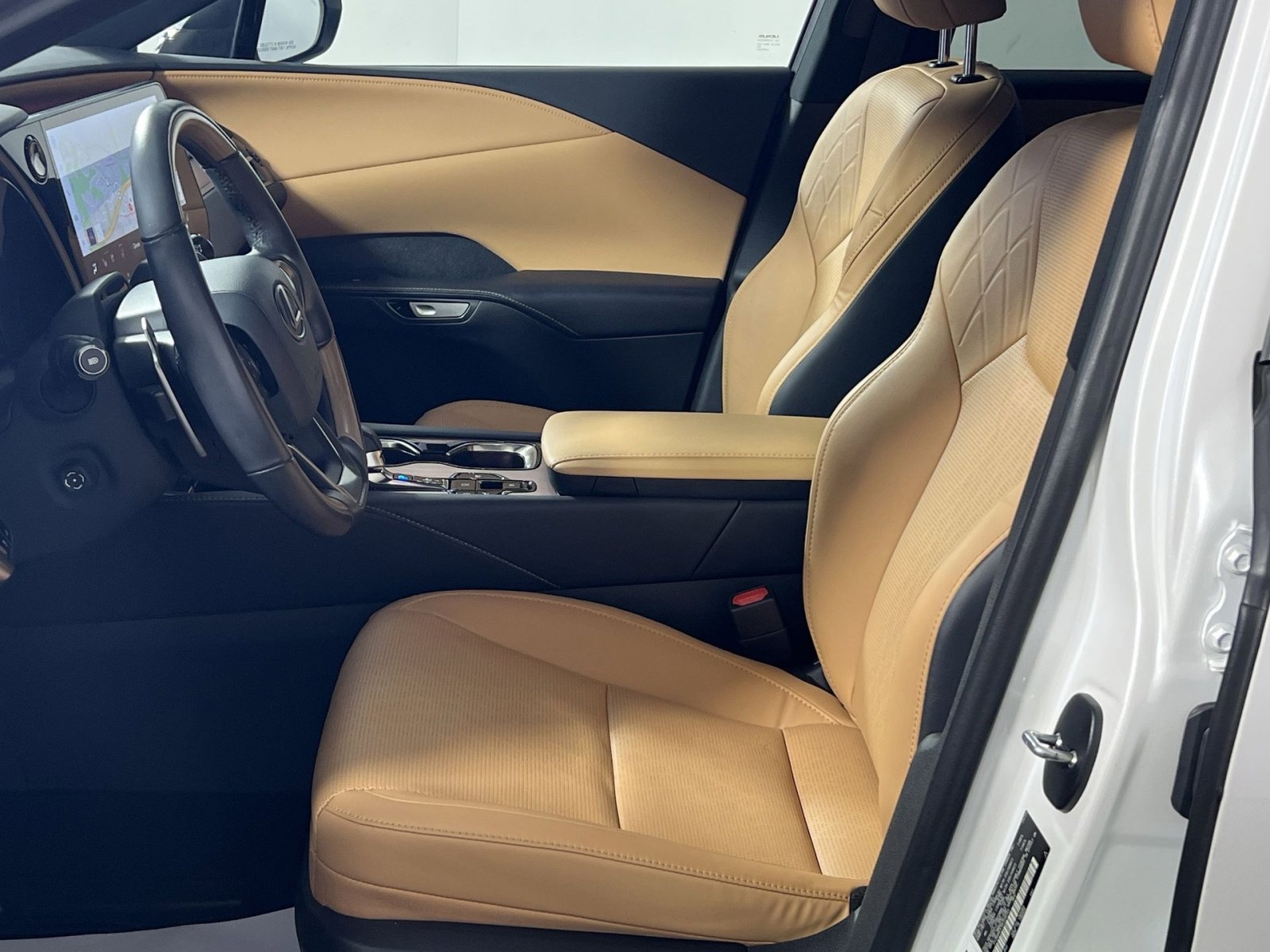 Used 2024 Lexus RX 350 w/ Convenience Package image 13