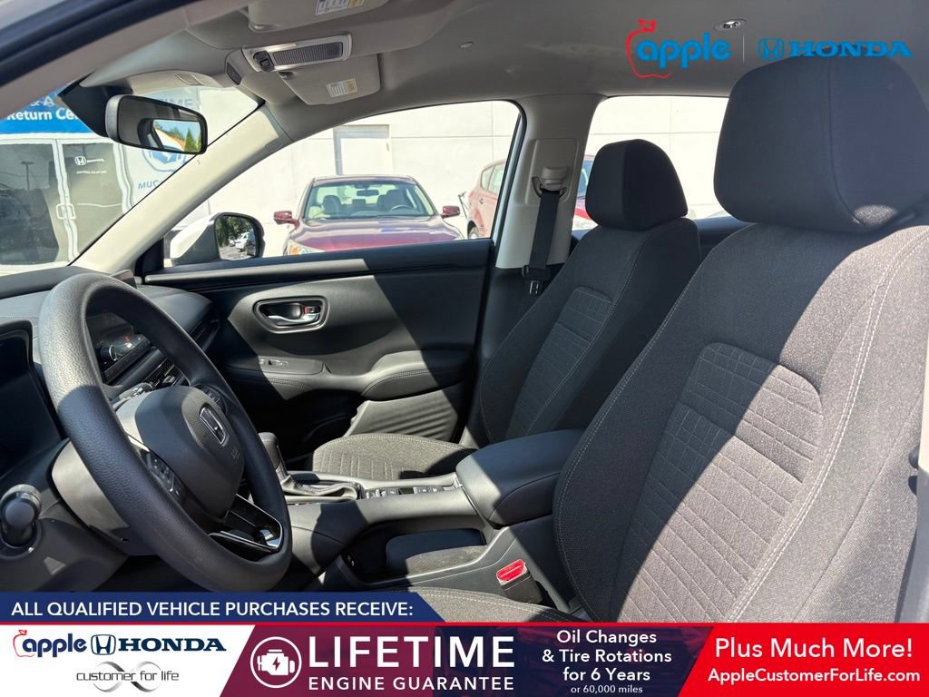 Used 2025 Honda HR-V LX image 7