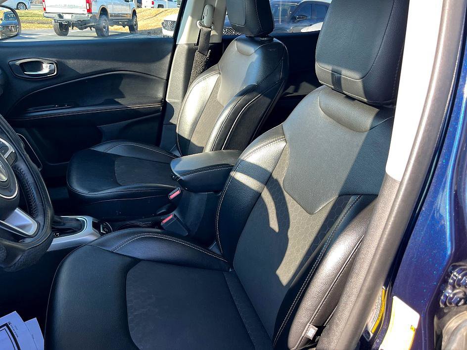 Used 2020 Jeep Compass Latitude w/ Cold Weather Group image 14