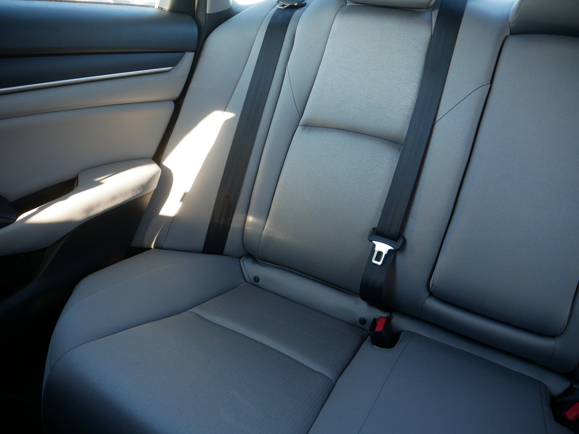 Used 2019 Honda Accord EX image 12