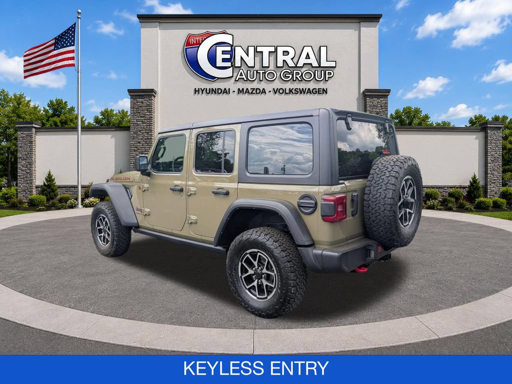 Used 2025 Jeep Wrangler Unlimited Rubicon AWD/4WD image 6