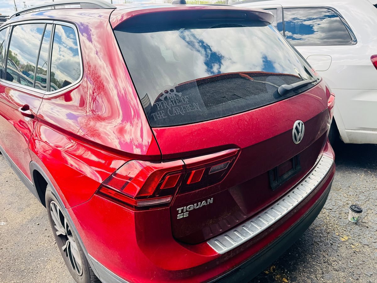 Used 2019 Volkswagen Tiguan SE w/ Panoramic Sunroof Package FWD image 5