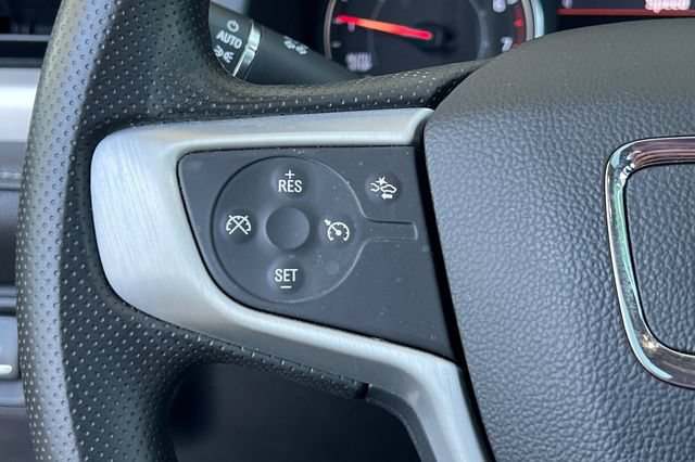 Used 2023 GMC Acadia SLE w/ Driver Convenience Package FWD image 34
