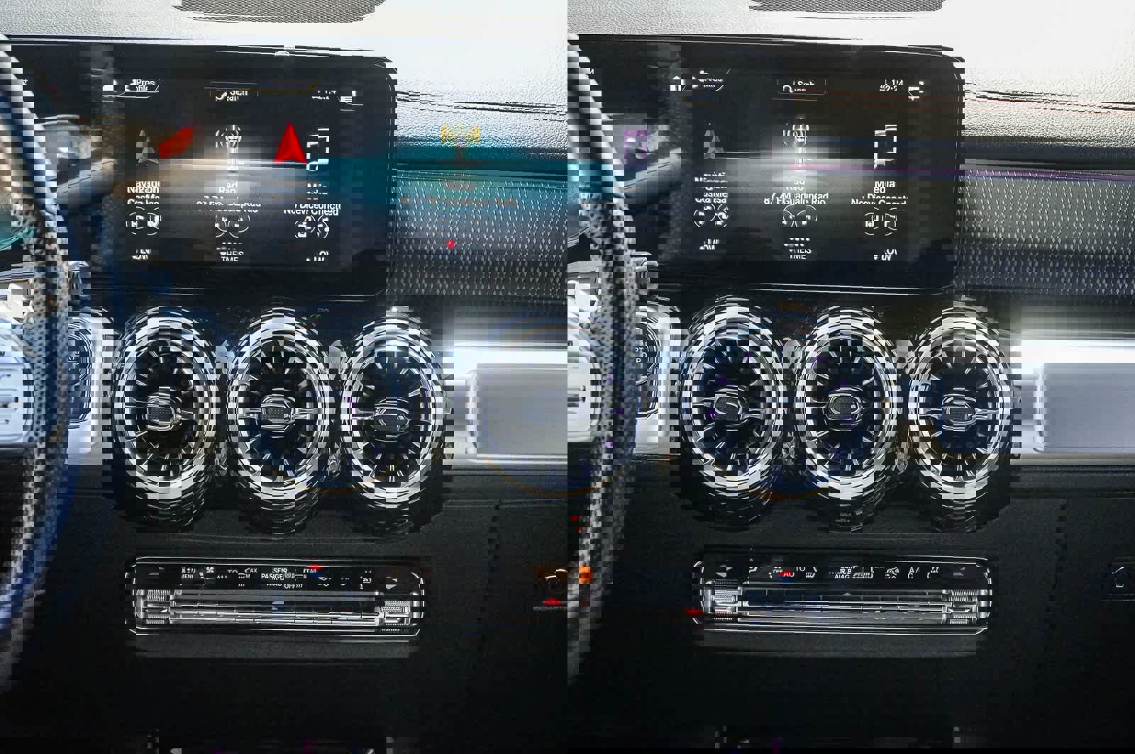 Used 2022 Mercedes-Benz EQB 300 4MATIC image 13