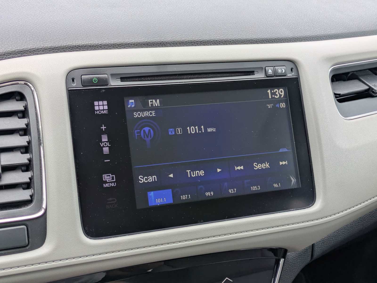 Used 2017 Honda HR-V EX image 31