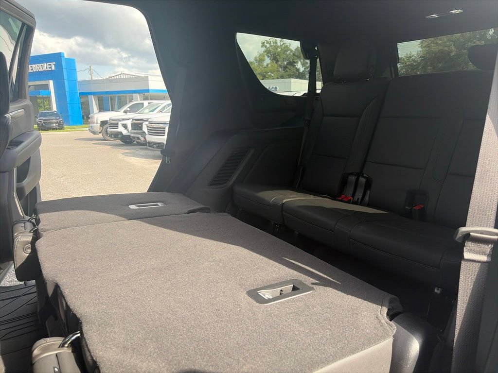 Used 2025 Chevrolet Tahoe LT RWD image 15