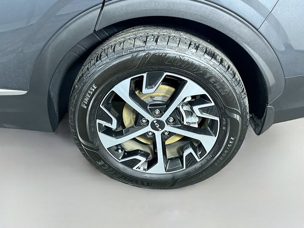 Certified 2024 Kia Sportage EX w/ EX Premium Package AWD/4WD image 37