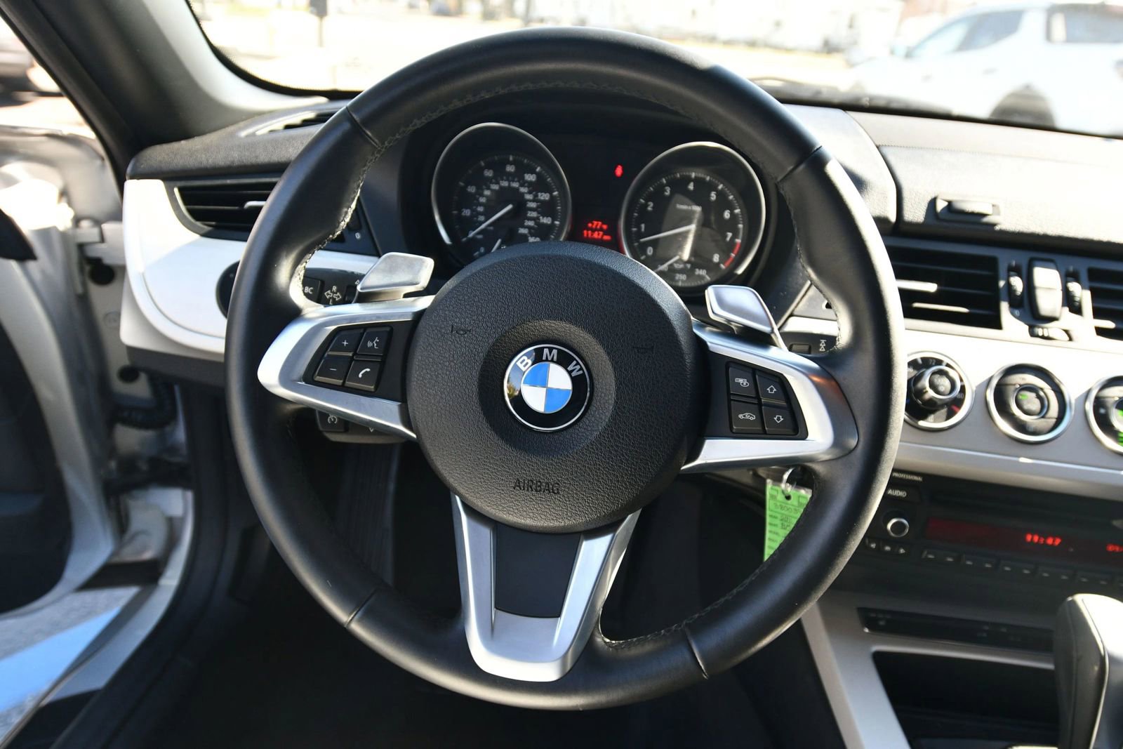 Used 2011 BMW Z4 sDrive30i w/ Premium Pkg image 19