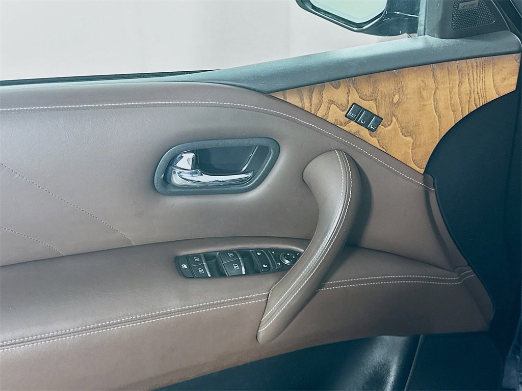 Used 2016 INFINITI QX80 Limited w/ All Season Package image 25