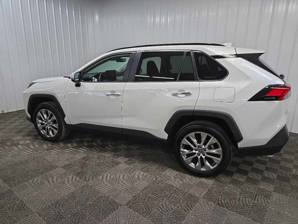 Used 2024 Toyota RAV4 Limited w/ Weather Package AWD/4WD image 4