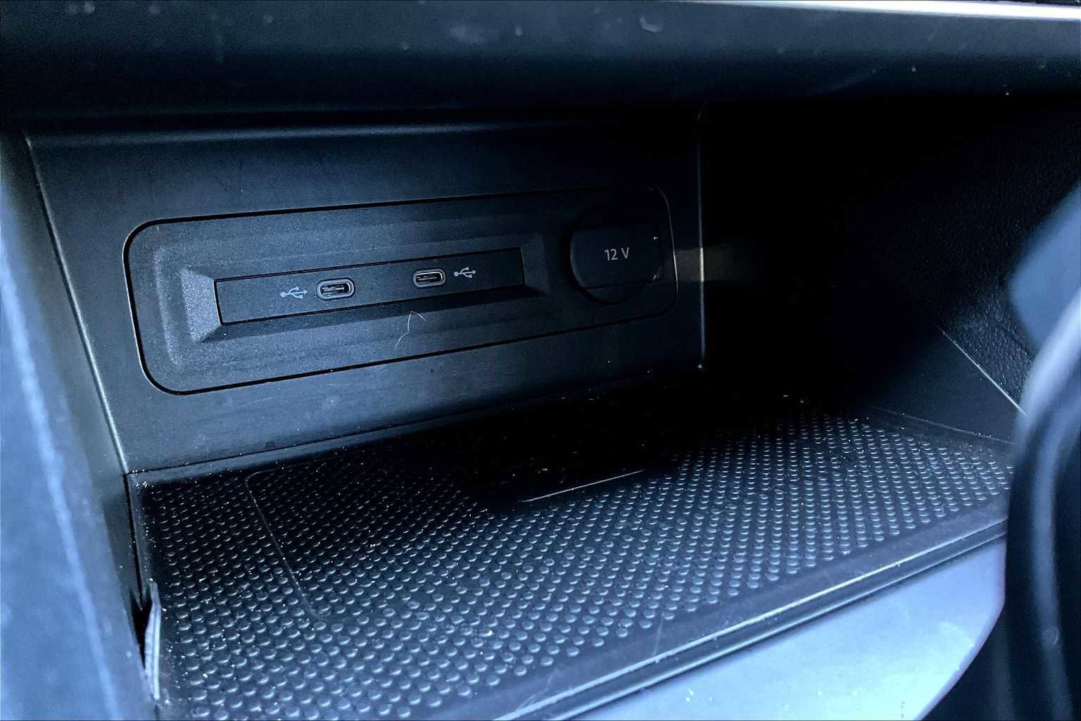 Used 2021 Volkswagen Atlas SE w/ Panoramic Sunroof Package image 35