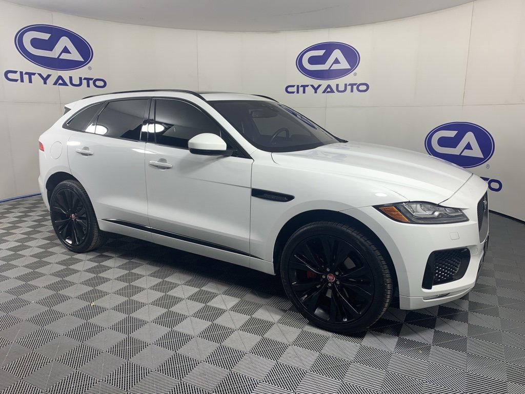 Used 2017 Jaguar F-PACE S AWD/4WD image 1
