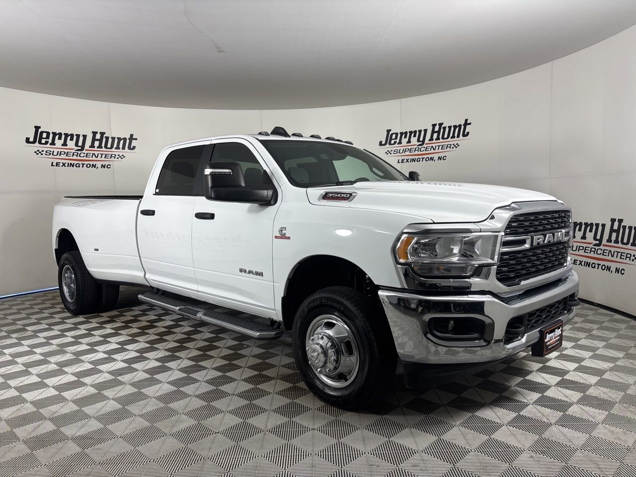 Used 2024 RAM 3500 Big Horn image 3