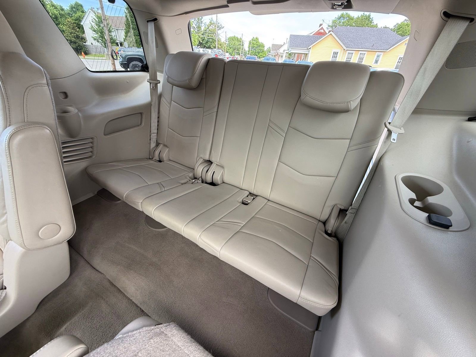 Used 2018 Cadillac Escalade Luxury AWD/4WD image 27