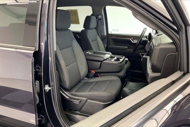 Used 2022 GMC Sierra 1500 Elevation w/ X31 Off-Road Package AWD/4WD image 6