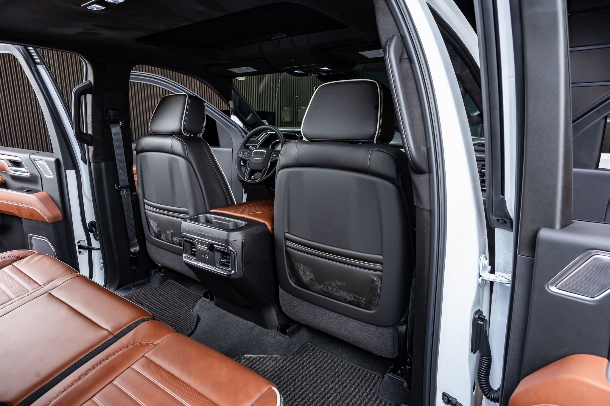 Used 2026 GMC Sierra 3500 Denali Ultimate image 30