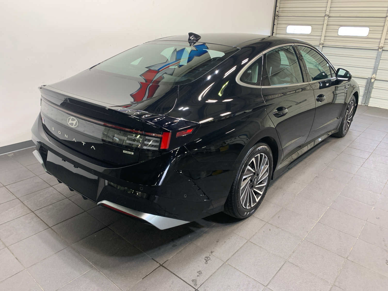 Used 2024 Hyundai Sonata Limited image 3