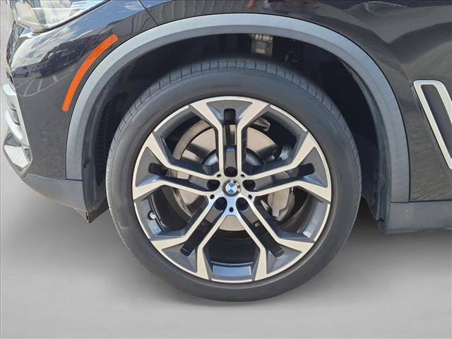 Used 2022 BMW X5 sDrive40i w/ Parking Assistance Package RWD image 14