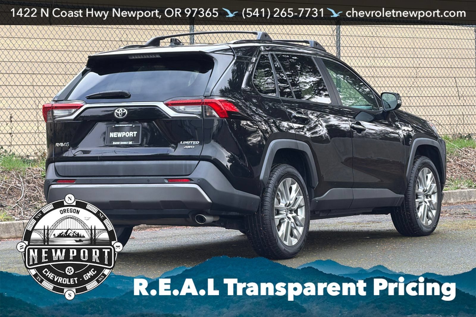 Used 2021 Toyota RAV4 Limited AWD/4WD image 4