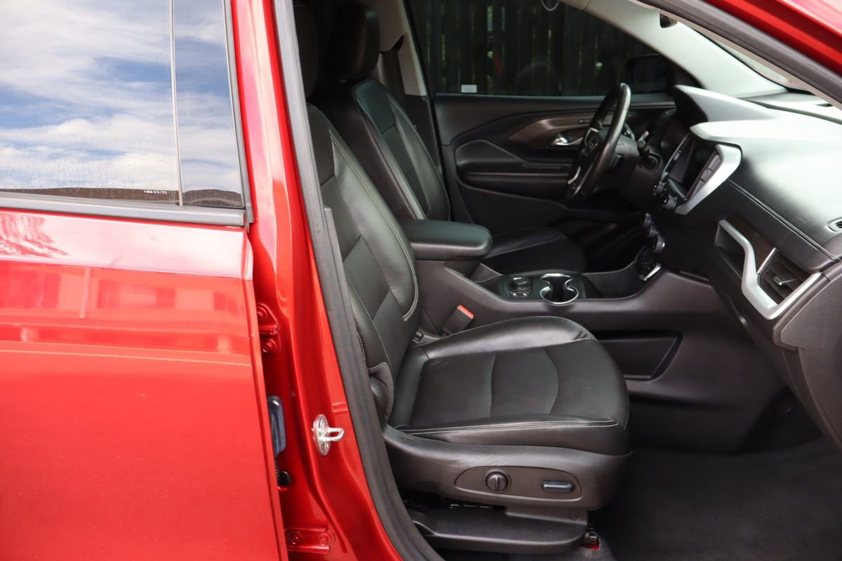 Used 2022 GMC Terrain SLT image 22