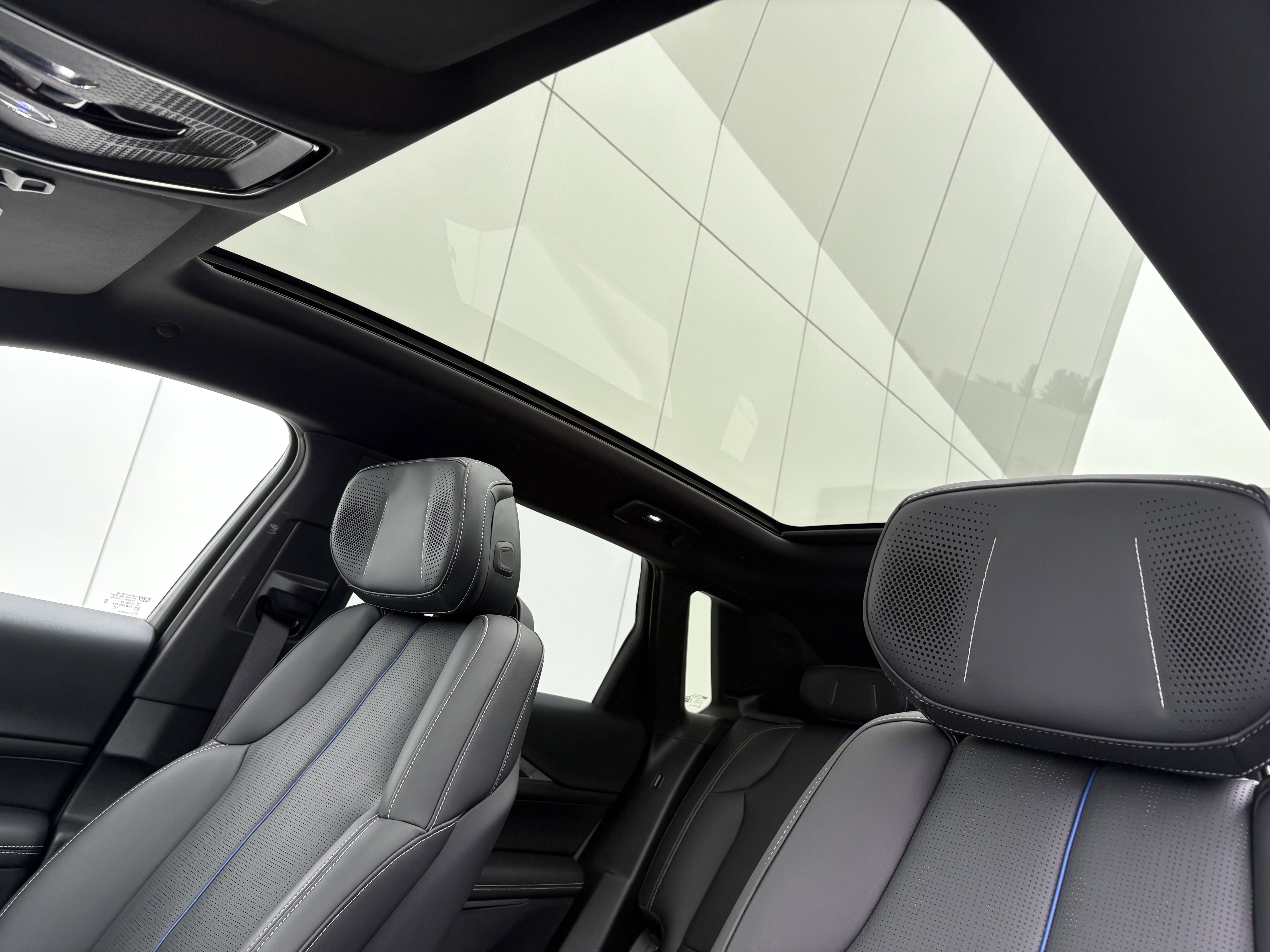 Used 2024 Cadillac Lyriq Luxury w/ LPO, Floor Liner Package AWD/4WD image 16