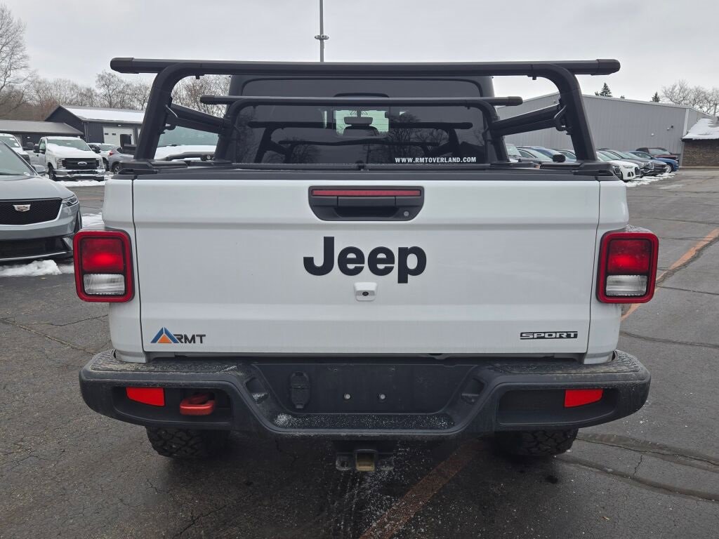 Used 2021 Jeep Gladiator Sport image 13