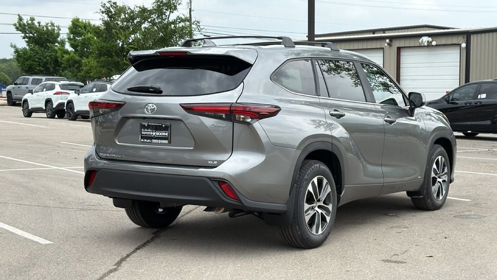 New 2026 Toyota Highlander XLE AWD/4WD image 6