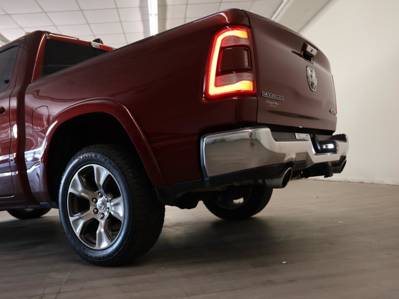 Used 2022 RAM 1500 Laramie AWD/4WD image 27