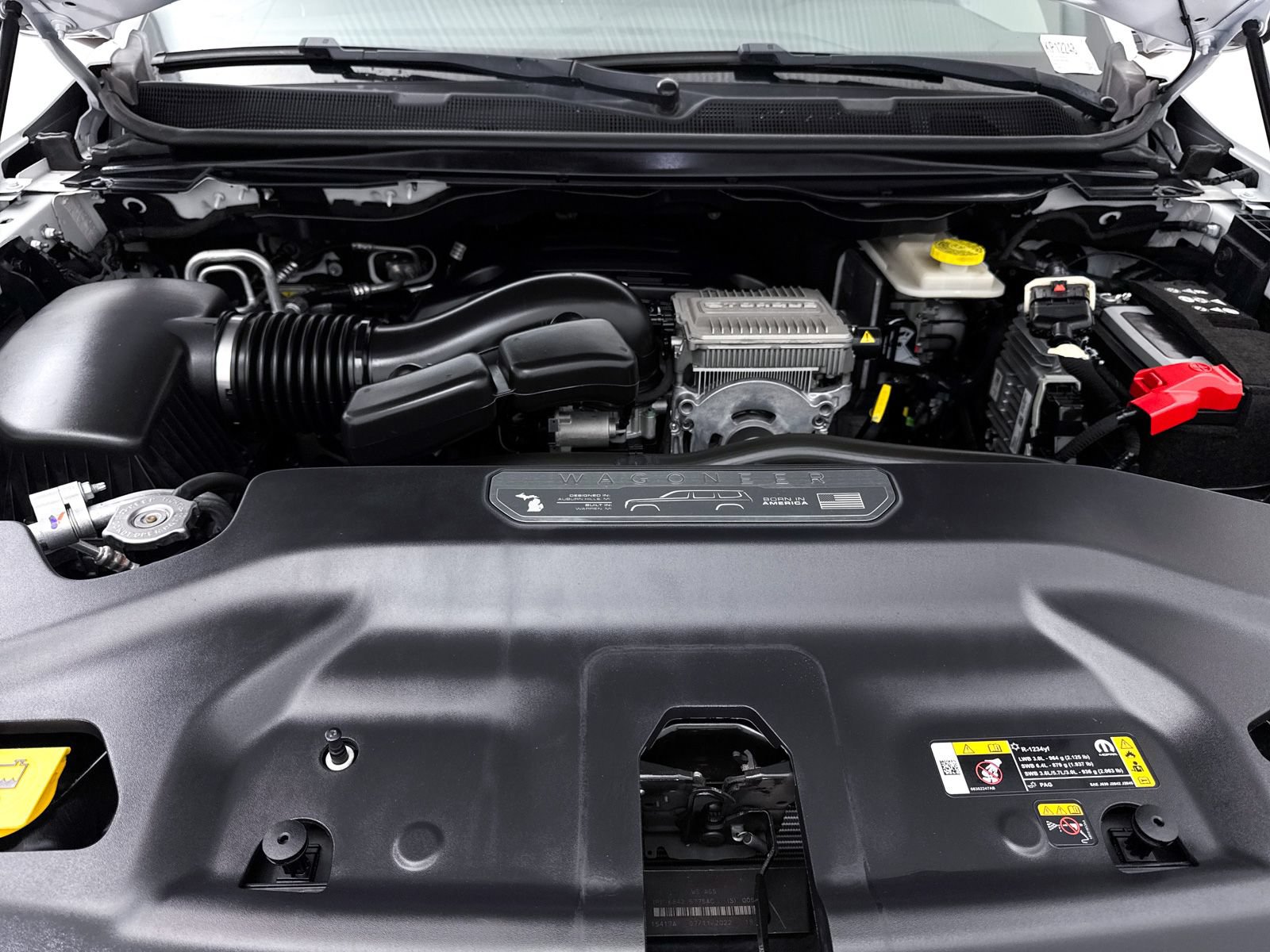Used 2022 Jeep Wagoneer Series I AWD/4WD image 14